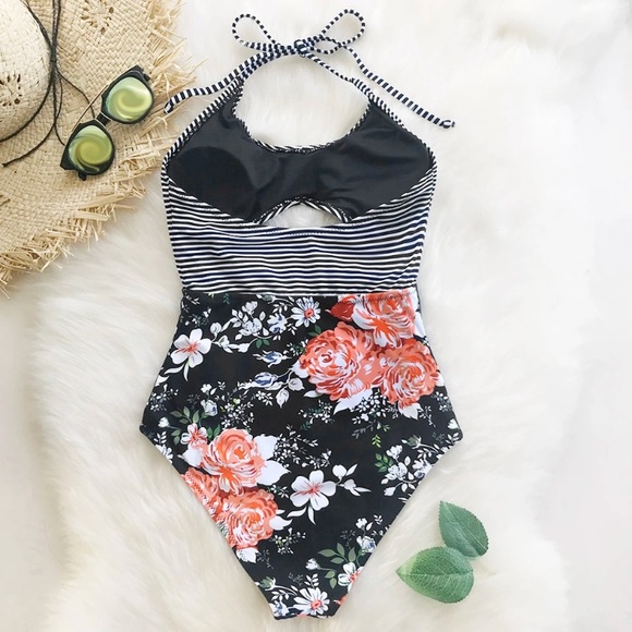 SOLD OUT - Picture 2 of 3